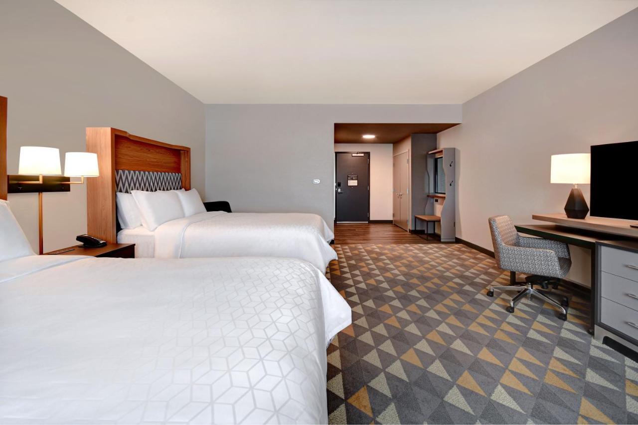 - By Ihg Hotel